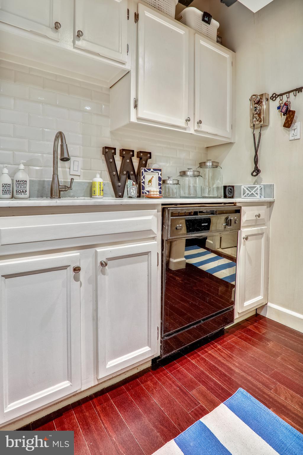 2007 O Street Northwest, Unit 404 Washington, DC 20036 - Photo 32 of 41