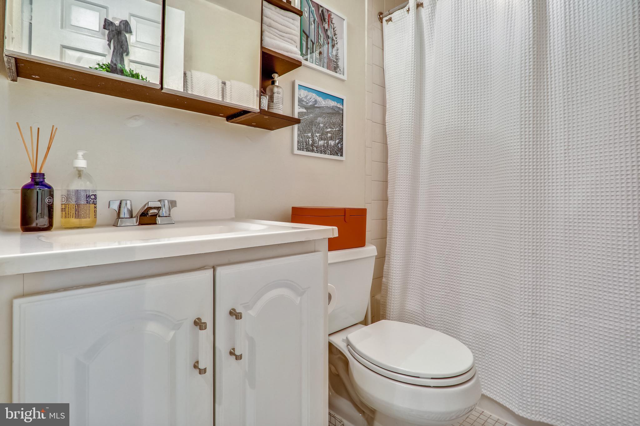 2007 O Street Northwest, Unit 404 Washington, DC 20036 - Photo 36 of 41