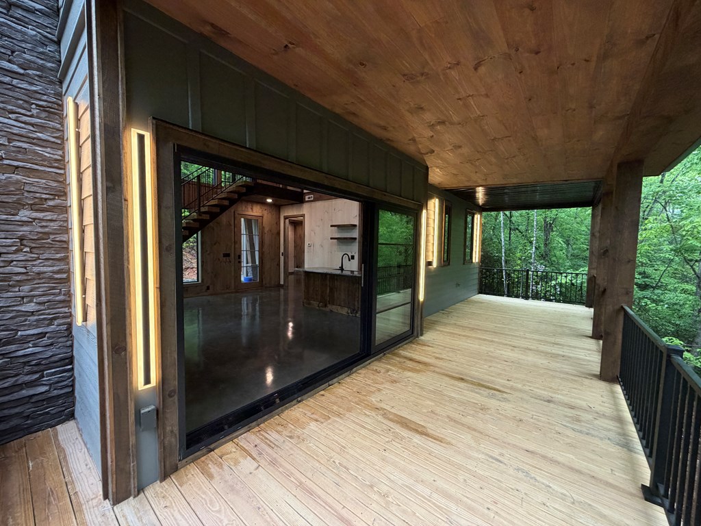 538 Hiawatha Trail Blue Ridge, GA 30513 - Photo 14 of 60