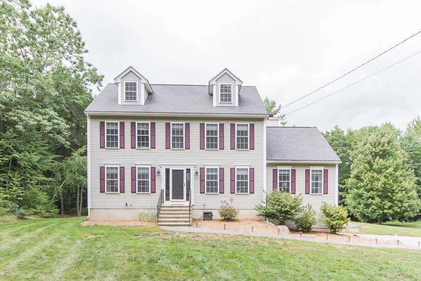 136 Beede Hill Road Fremont, NH 03044 - Photo 2 of 40