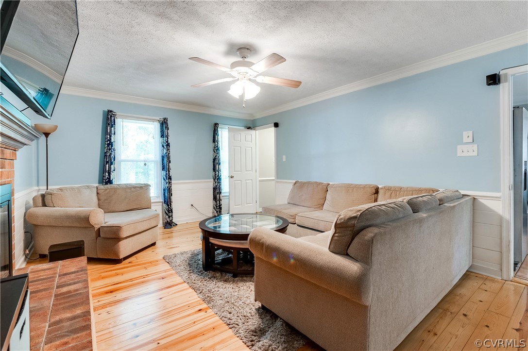 4010 Hunters Ridge Drive Moseley, VA 23120 - Photo 17 of 39 Gallery Image 17
