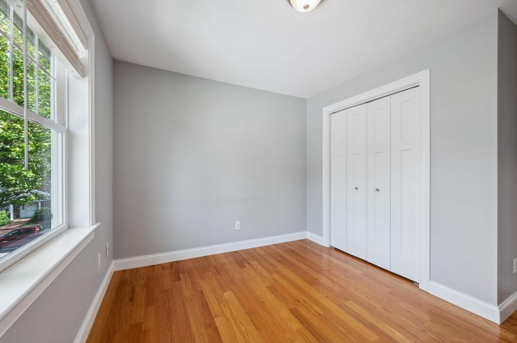 33 Oval Road, Unit 2 Quincy, MA 02170 - Photo 16 of 27 Gallery Image 16