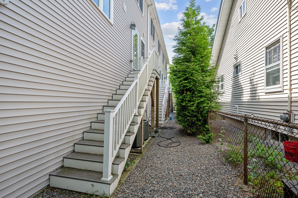 33 Oval Road, Unit 2 Quincy, MA 02170 - Photo 27 of 27 Gallery Image 27