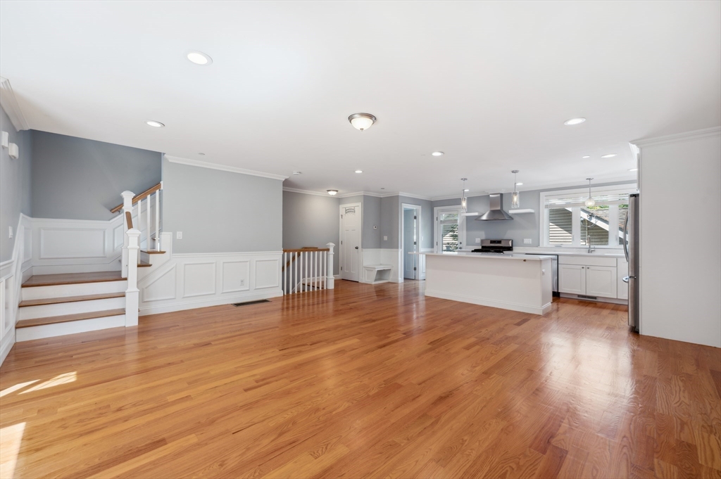 33 Oval Road, Unit 2 Quincy, MA 02170 - Photo 5 of 27 Gallery Image 5