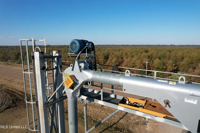 $1,000,000 | 10600 Hwy 3 Lambert Ms 38643, Lambert, MS 38643