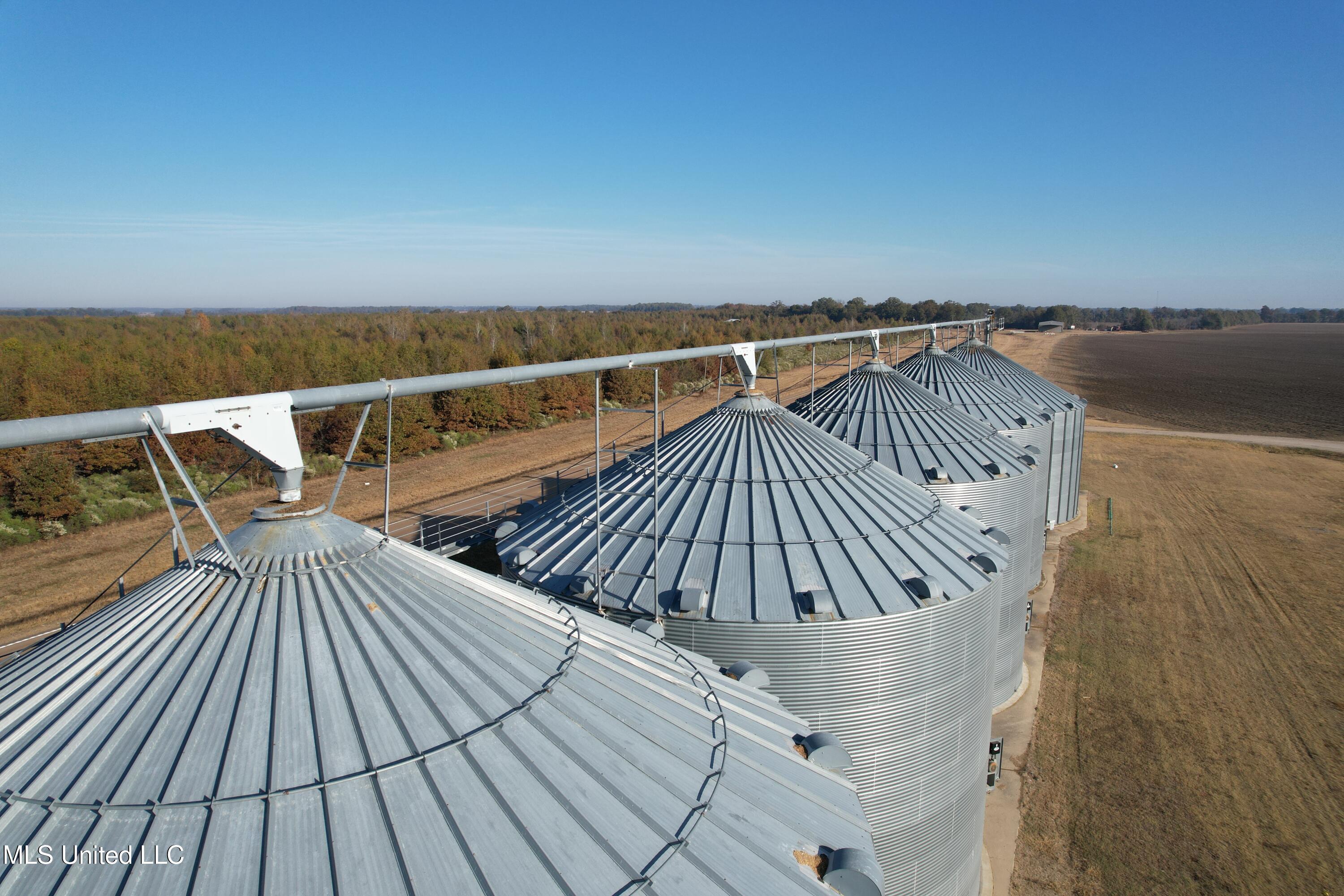 10600 Hwy 3 Lambert Ms 38643 Lambert, MS 38643 - Photo 7 of 12 dji_fly_20251113_082638_59_1763044180690