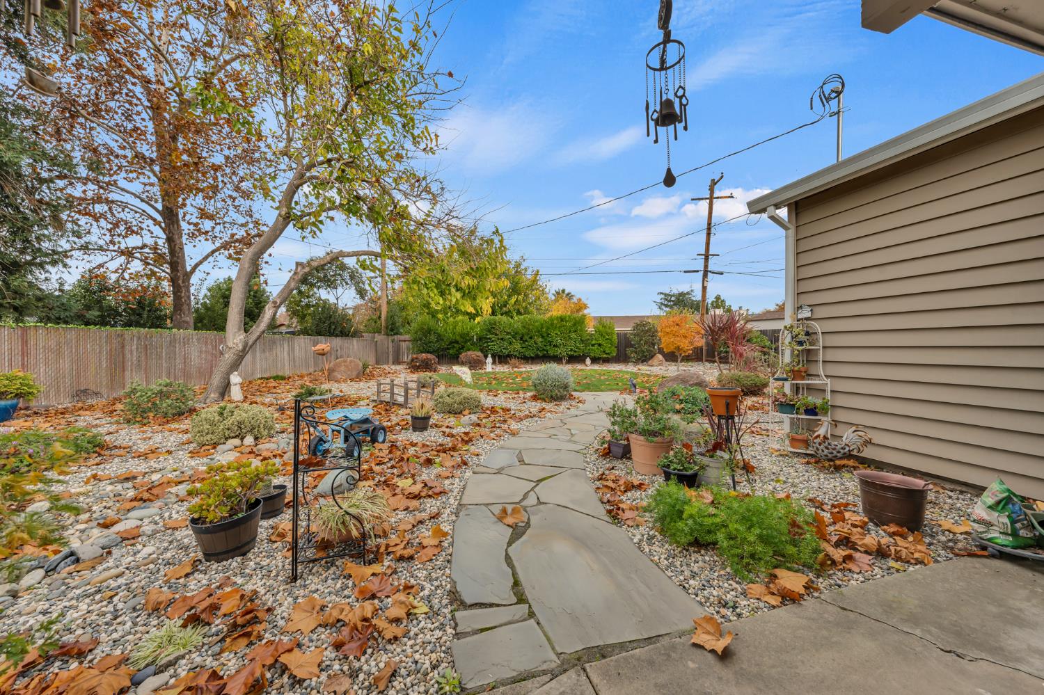 3307 Seaborg Way Sacramento, CA 95827 - Photo 37 of 45 a view of a backyard with sitting area