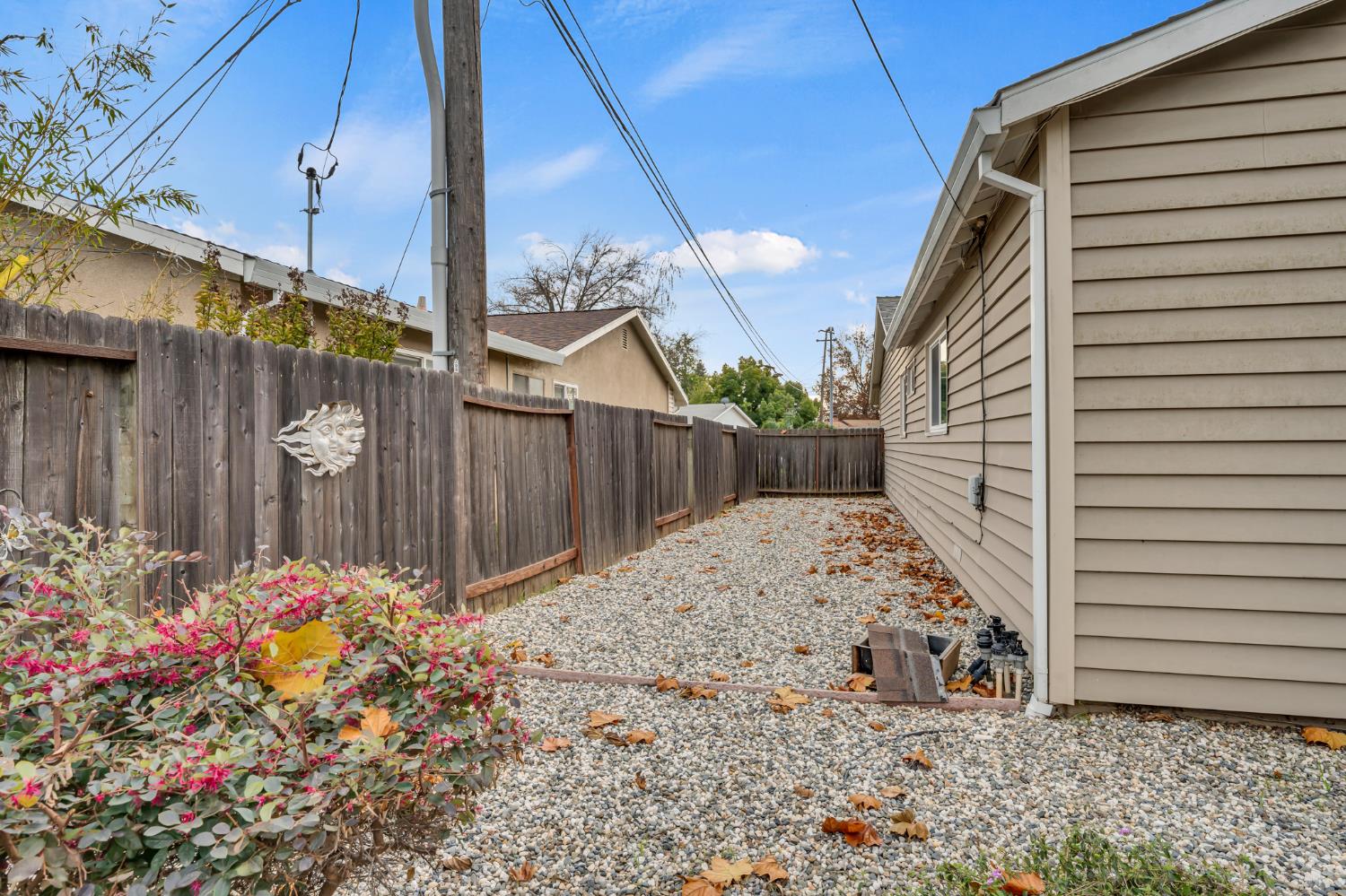 3307 Seaborg Way Sacramento, CA 95827 - Photo 43 of 45 a view of a backyard