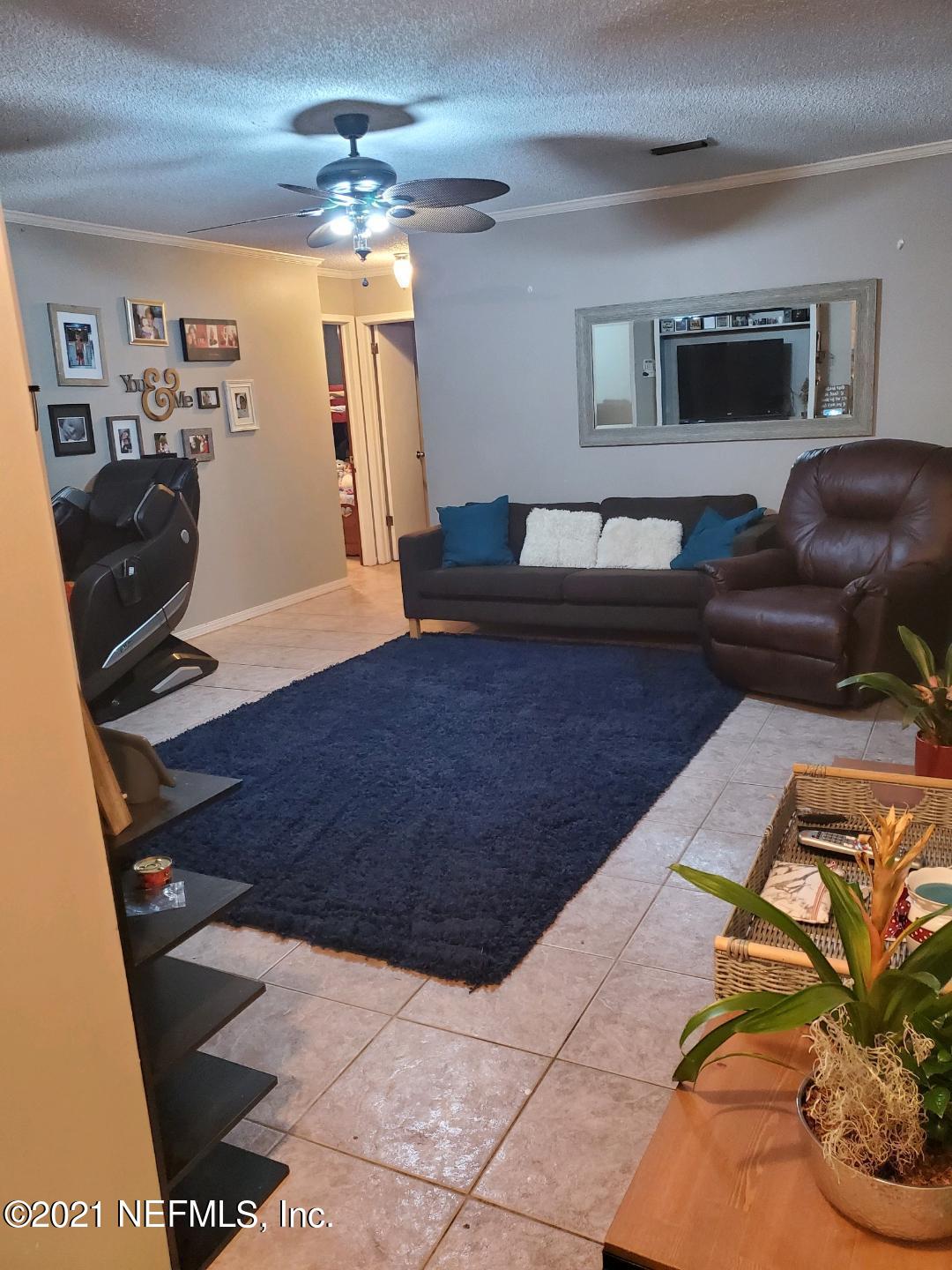6612 Bennett Road Jacksonville, FL 32216 - Photo 5 of 10 Living