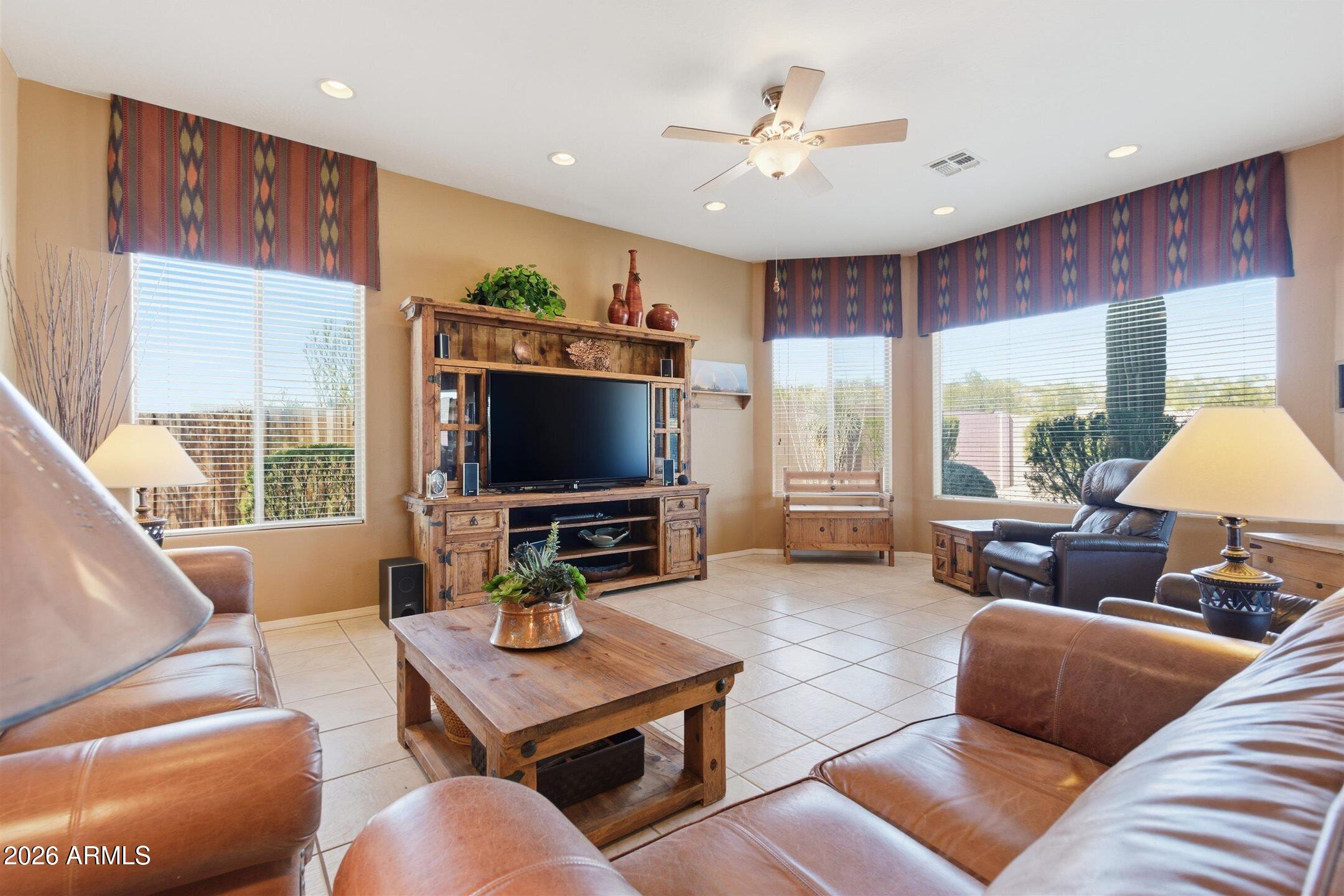 407 East Silver King Road Queen Valley, AZ 85118 - Photo 4 of 57 Great Room