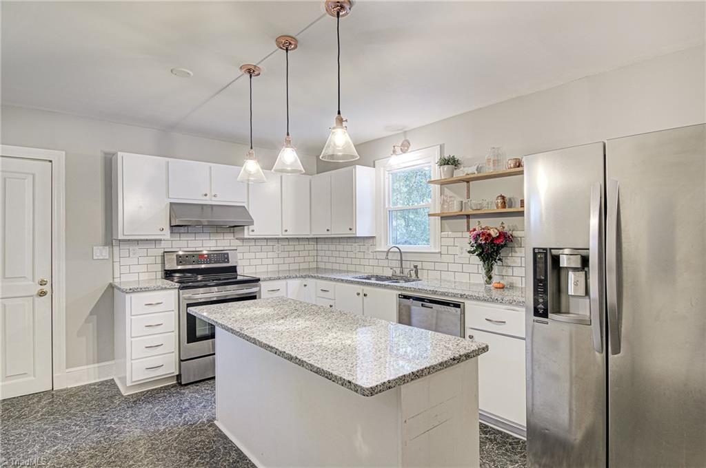 1419 Reynolda Road Winston-Salem, NC 27104 - Photo 8 of 32 Gallery Image 8