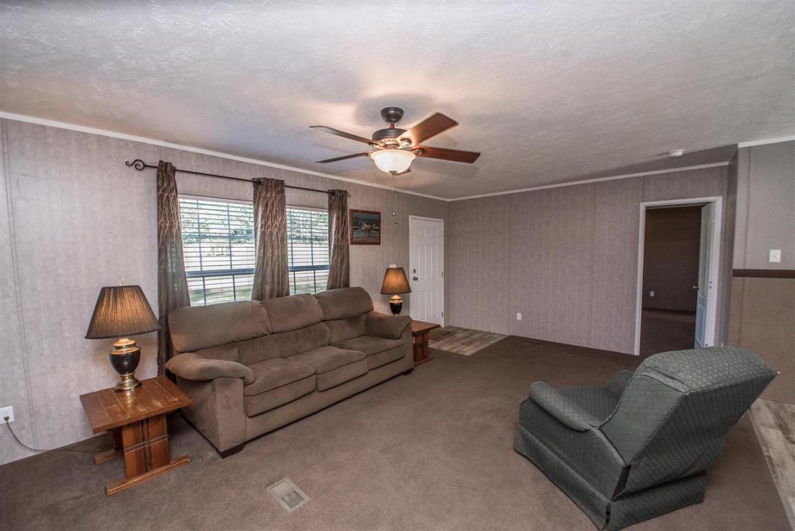 404 Runnymeade Road Pickens, SC 29671 - Photo 17 of 36 Gallery Image 17