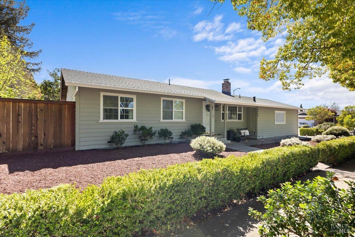 6900 Montecito Boulevard Santa Rosa, CA 95409 - Photo 2 of 25 a front view of house with yard and green space