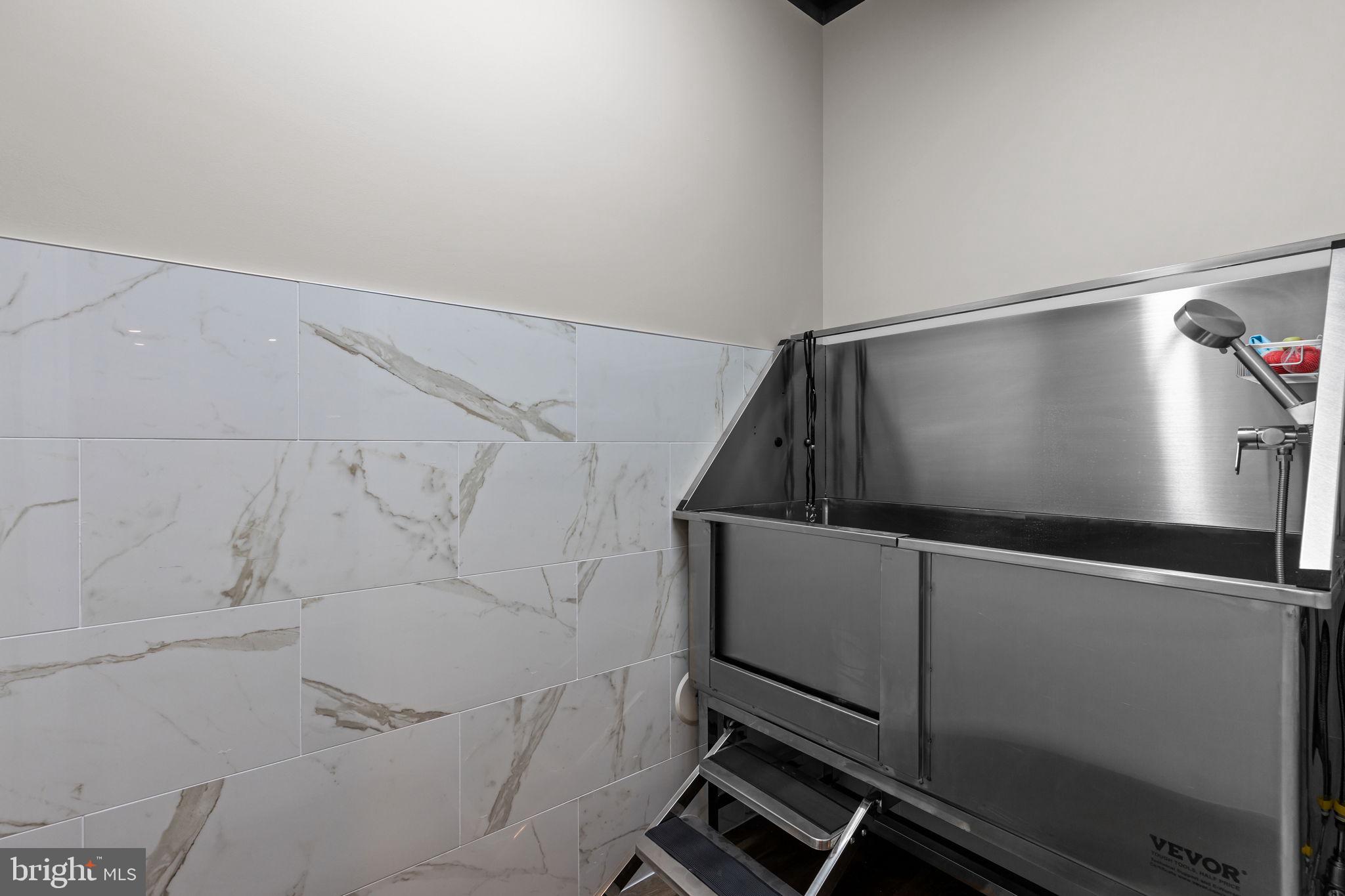 2500 Kelly Road Warrington, PA 18976 - Photo 17 of 20 Pet Washing Room