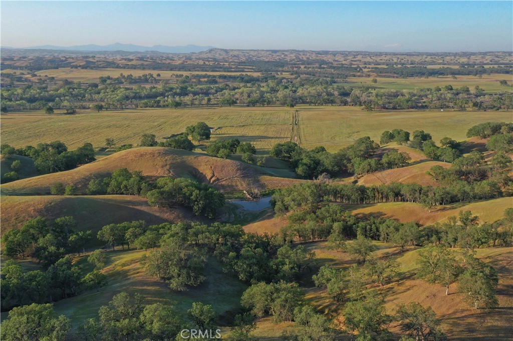 15385 Weston Road Corning, CA 96021 - Photo 42 of 75 a view of a city and lake view