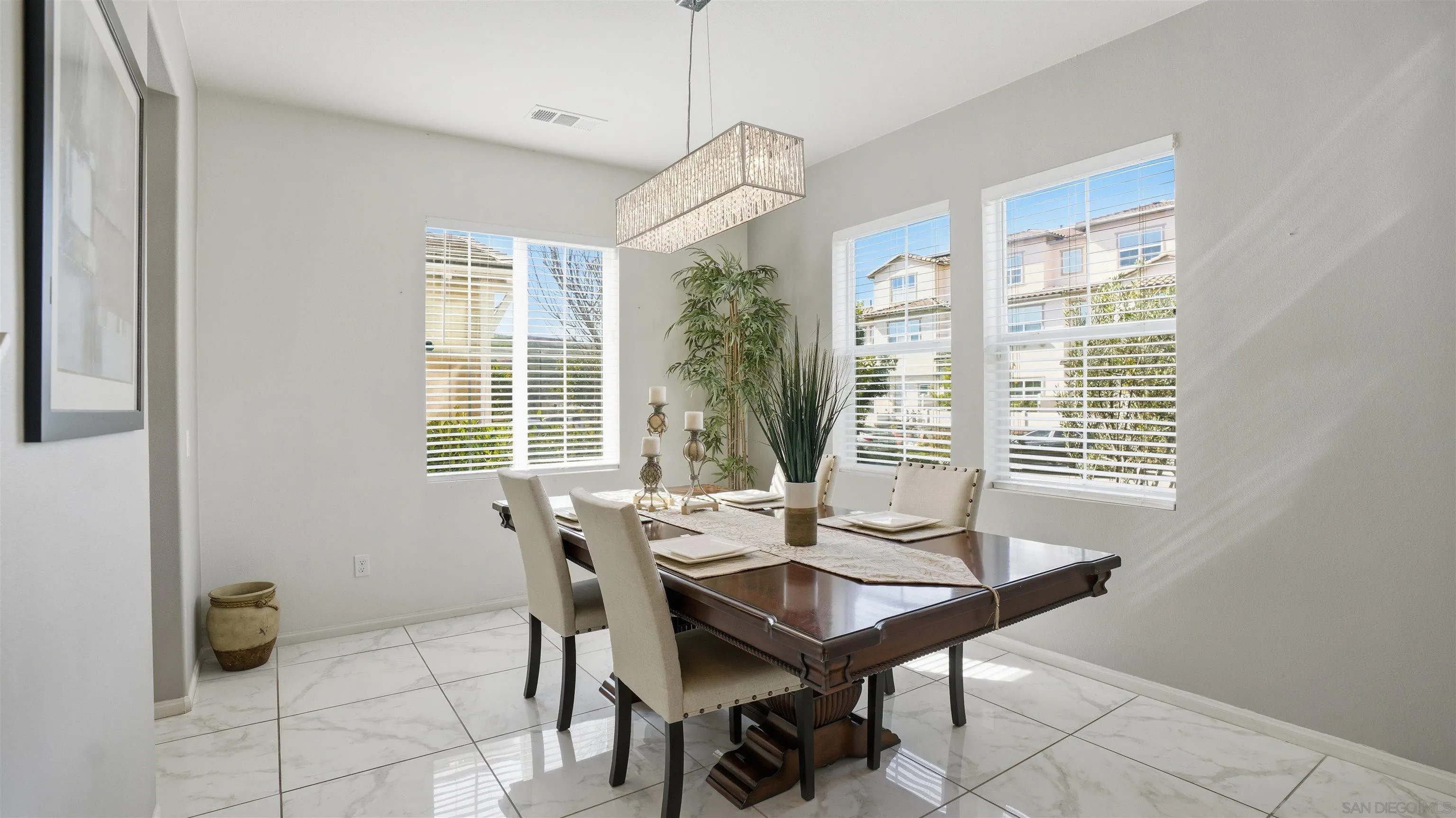 1218 Idanan Road Chula Vista, CA 91913 - Photo 5 of 34 Gallery Image 5