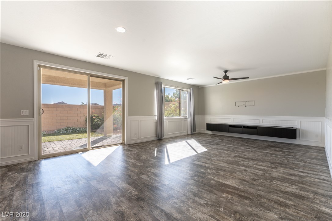 8064 Calico Mesa Street Las Vegas, NV 89166 - Photo 11 of 38