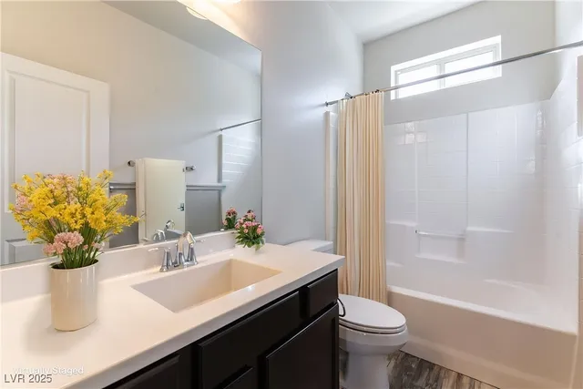 $585,000 | 8064 Calico Mesa Street, Las Vegas, NV 89166