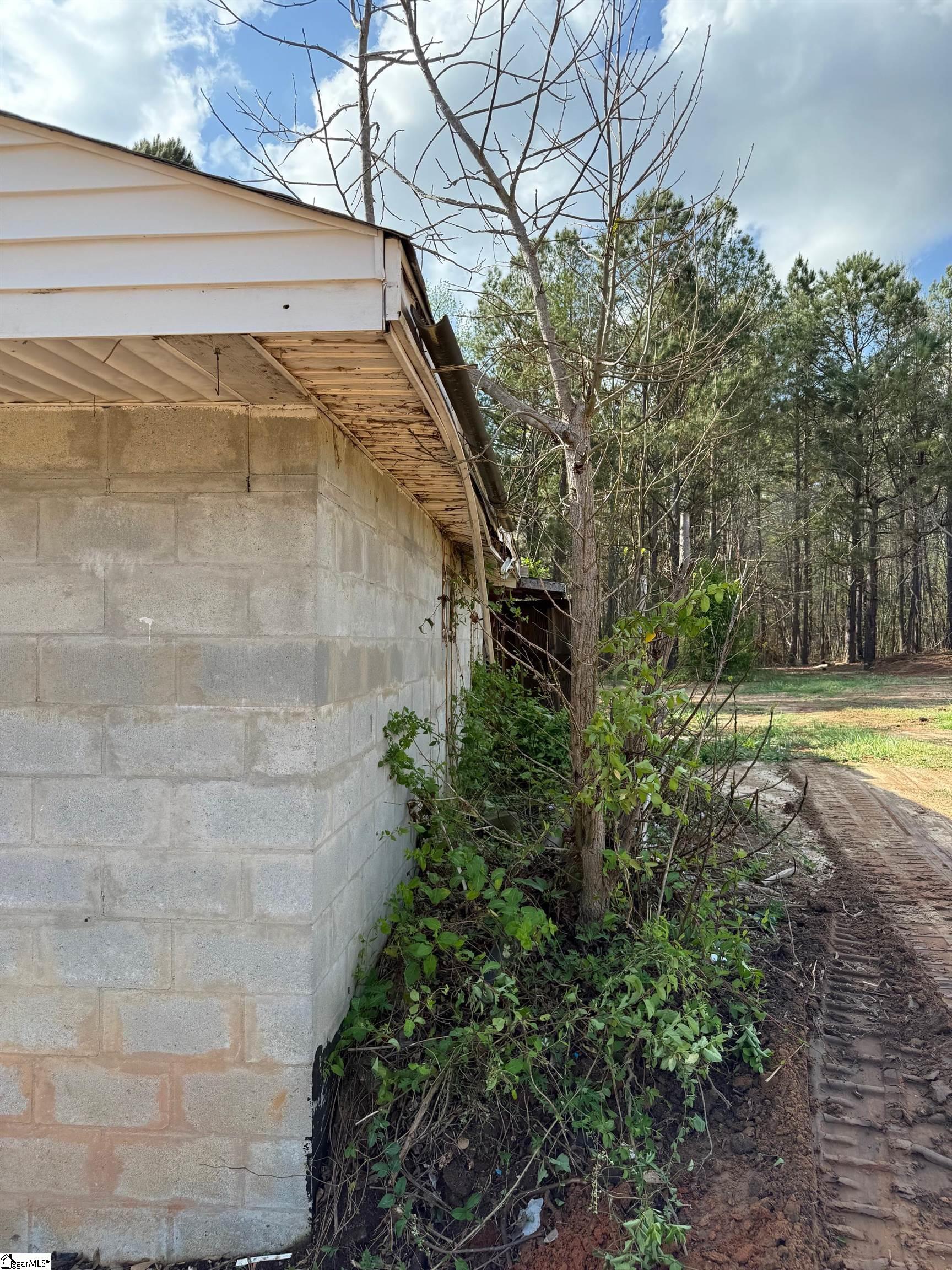 312 Tall Pines Road Fountain Inn, SC 29644 - Photo 4 of 6