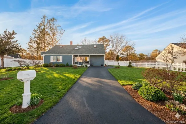 $599,000 | 68 South Village Drive, Bellport, NY 11713