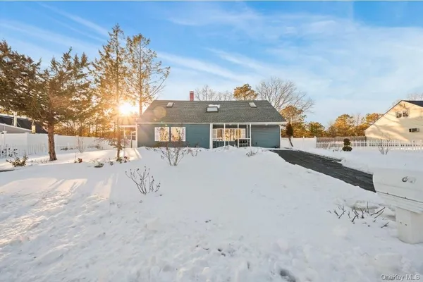 $599,000 | 68 South Village Drive, Bellport, NY 11713