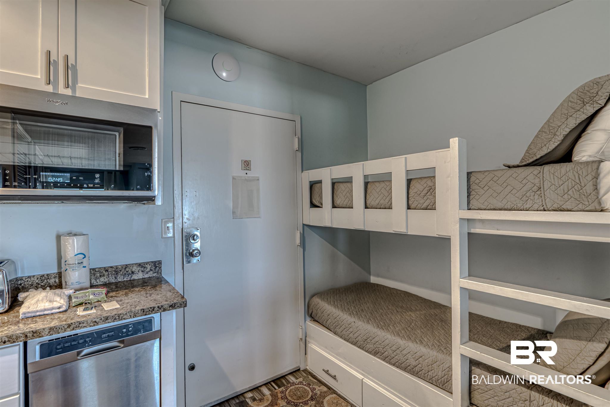 375 Plantation Road, Unit 5102 Gulf Shores, AL 36542 - Photo 11 of 28 Built-in Bunks with storage drawers