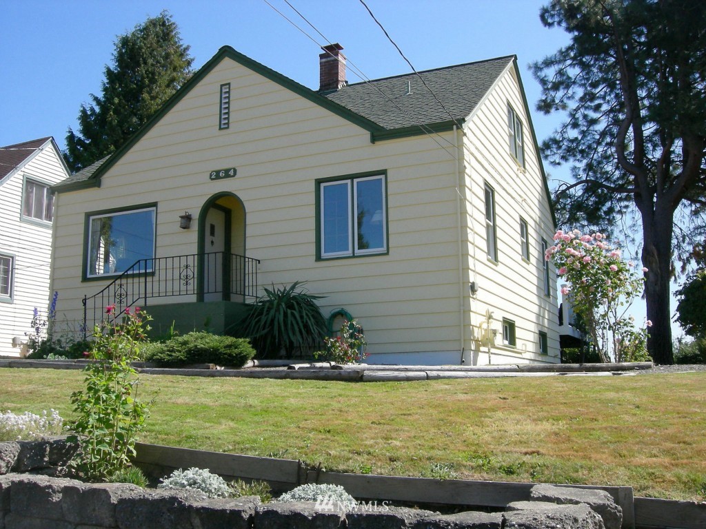 264 Earlington Avenue Southwest Renton, WA 98057 - Photo 2 of 15