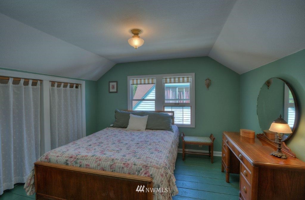 264 Earlington Avenue Southwest Renton, WA 98057 - Photo 10 of 15