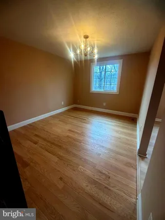 a view of empty room with window