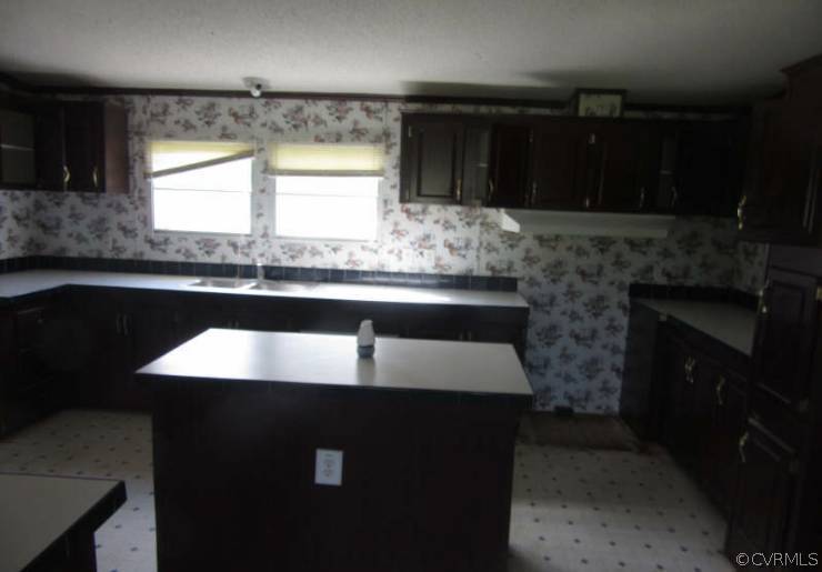 30179 Meherrin Road Boykins, VA 23827 - Photo 4 of 14 Gallery Image 4