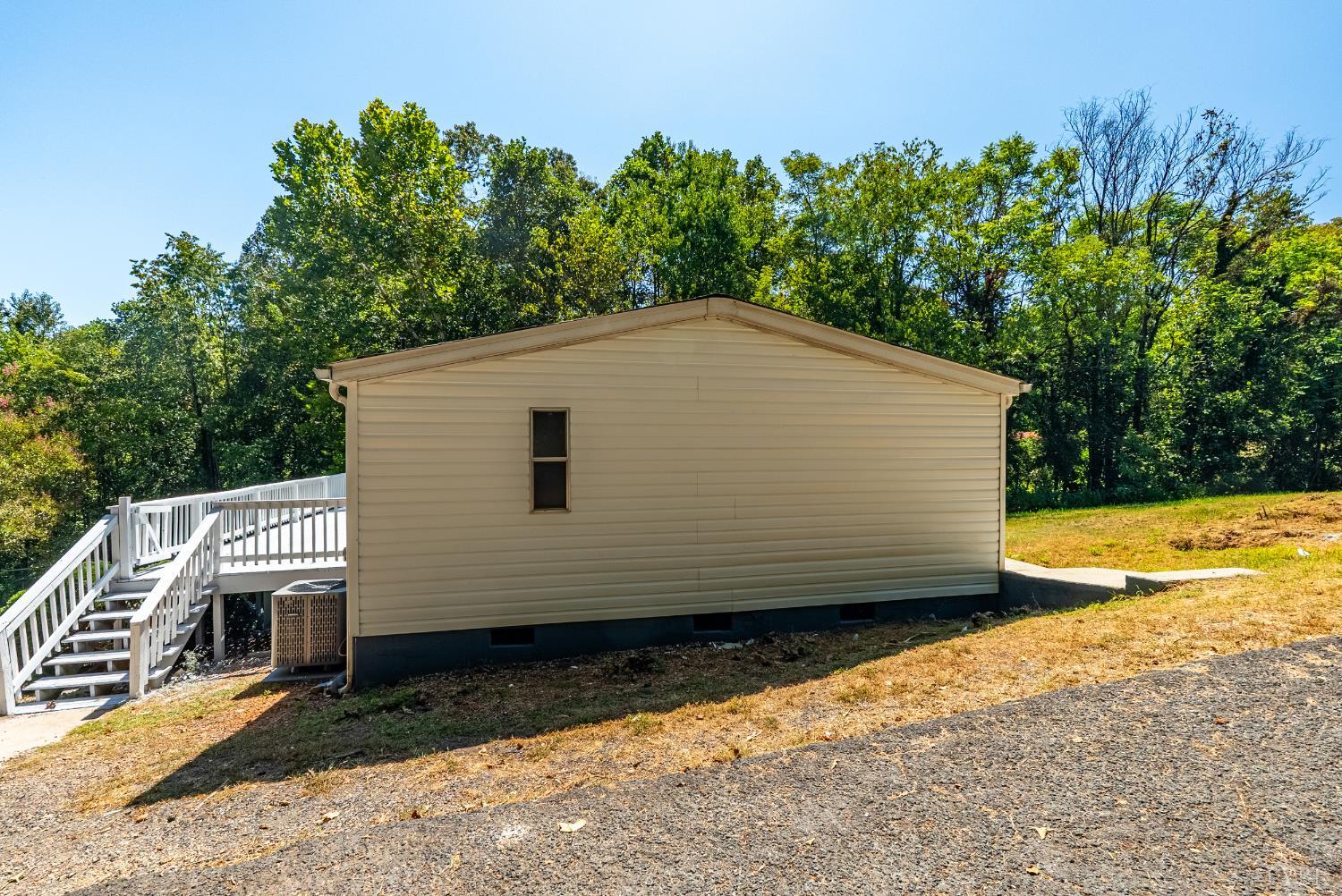 297 Ragland Road Madison Heights, VA 24572 - Photo 31 of 33 Gallery Image 31