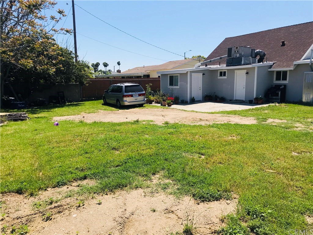 1081 North Riverside Avenue Rialto, CA 92376 - Photo 9 of 12