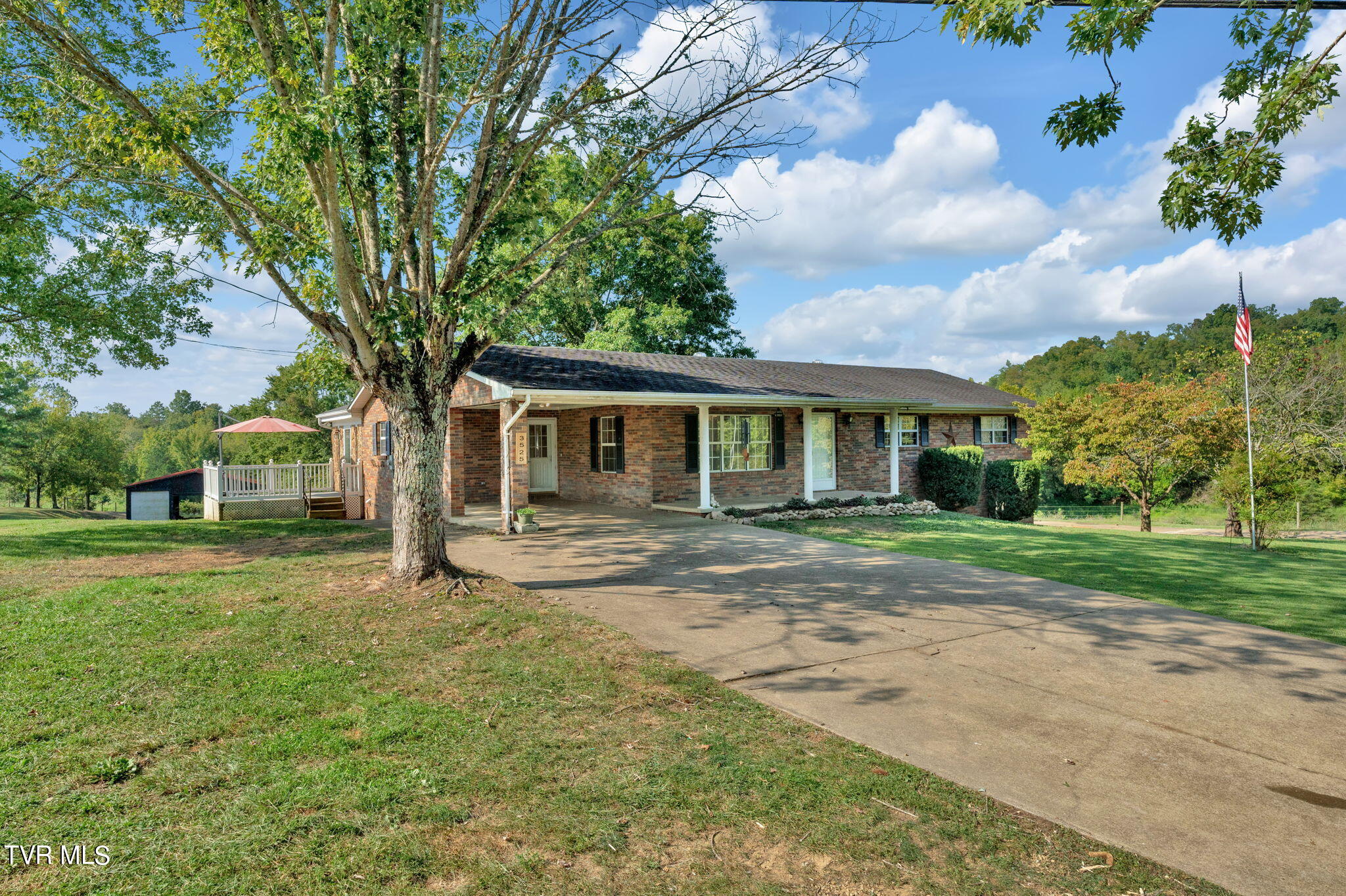 3525 Shackleford Road Mosheim, TN 37818 - Photo 2 of 58 2-web-or-mls-DSC03294