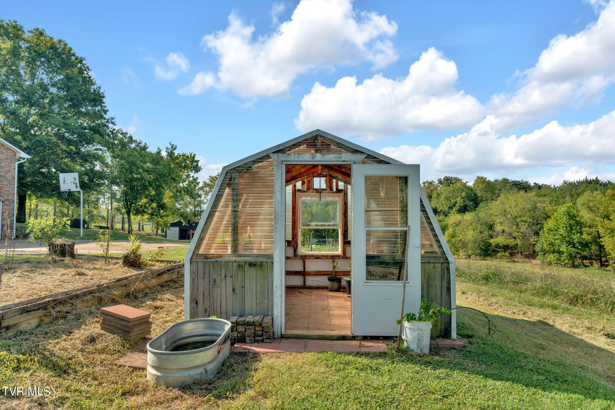3525 Shackleford Road Mosheim, TN 37818 - Photo 4 of 58 4-web-or-mls-DSC03300