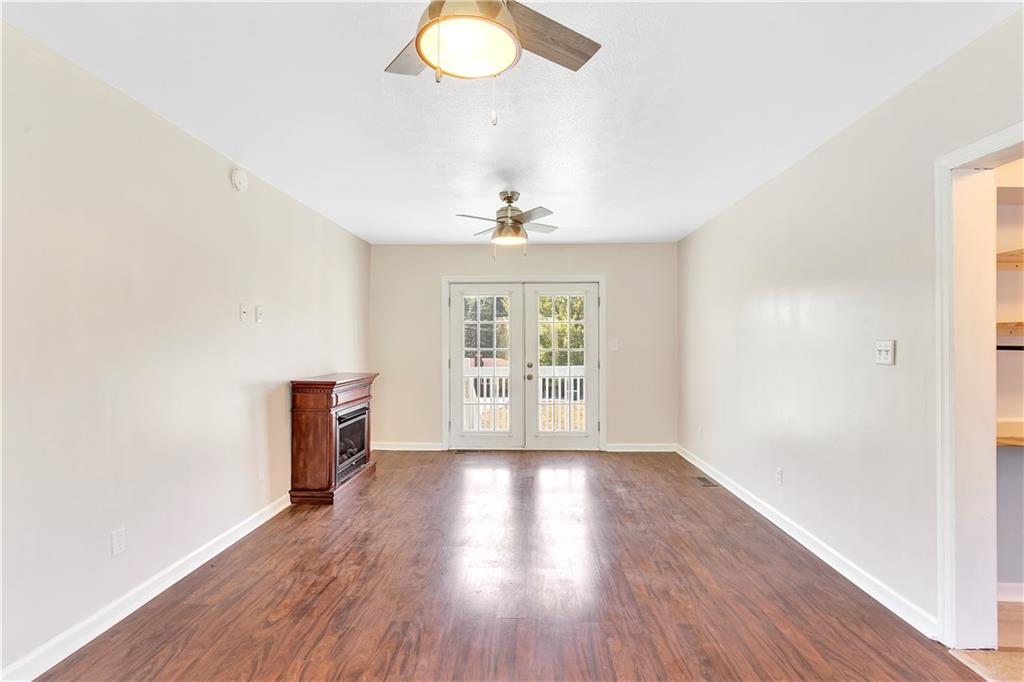 329 Maple Road Pittsburgh, PA 15239 - Photo 19 of 24 Gallery Image 19