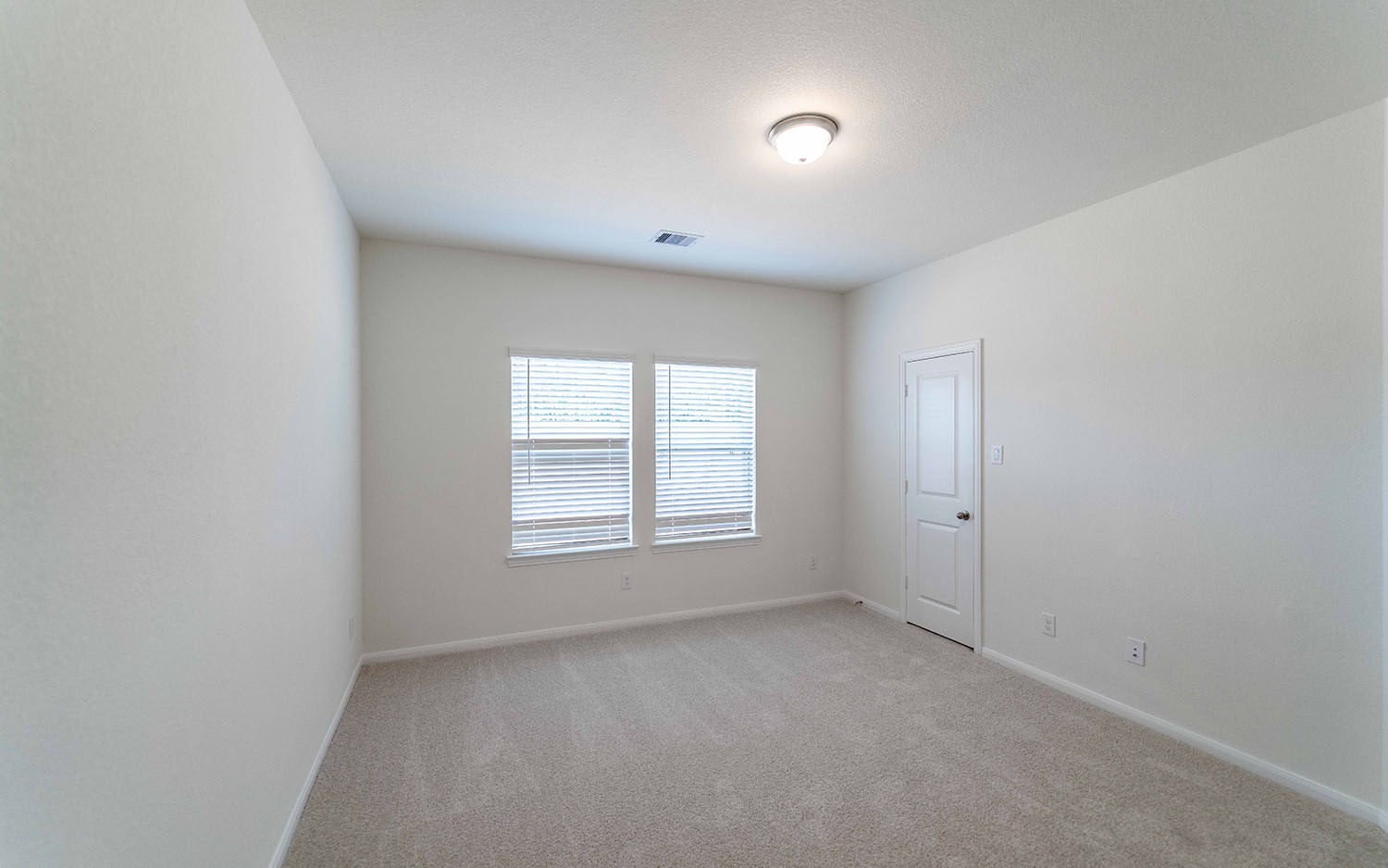10656 Altitude Way Conroe, TX 77303 - Photo 13 of 35