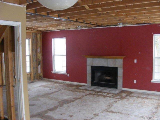 9380 Clyde Road Fenton, MI 48430 - Photo 2 of 4 2009_0130Clyde-gannon0012