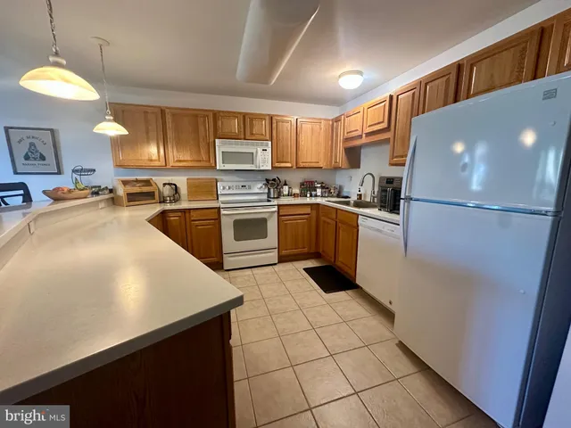 $2,700 | 20356 Blue Point Drive, Unit 1204, Rehoboth Beach, DE 19971