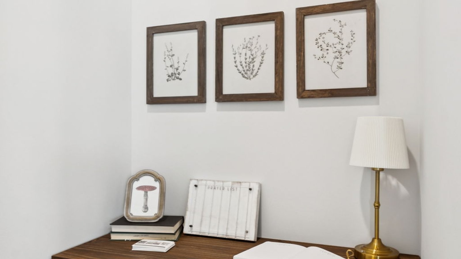 309 Harvest Point Boulevard Spring Hill, TN 37174 - Photo 26 of 46 an empty room with painting on the wall and a window