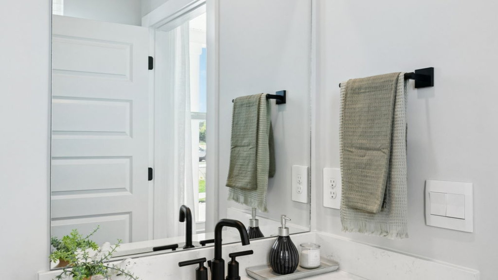 309 Harvest Point Boulevard Spring Hill, TN 37174 - Photo 38 of 46 a bathroom with a shower