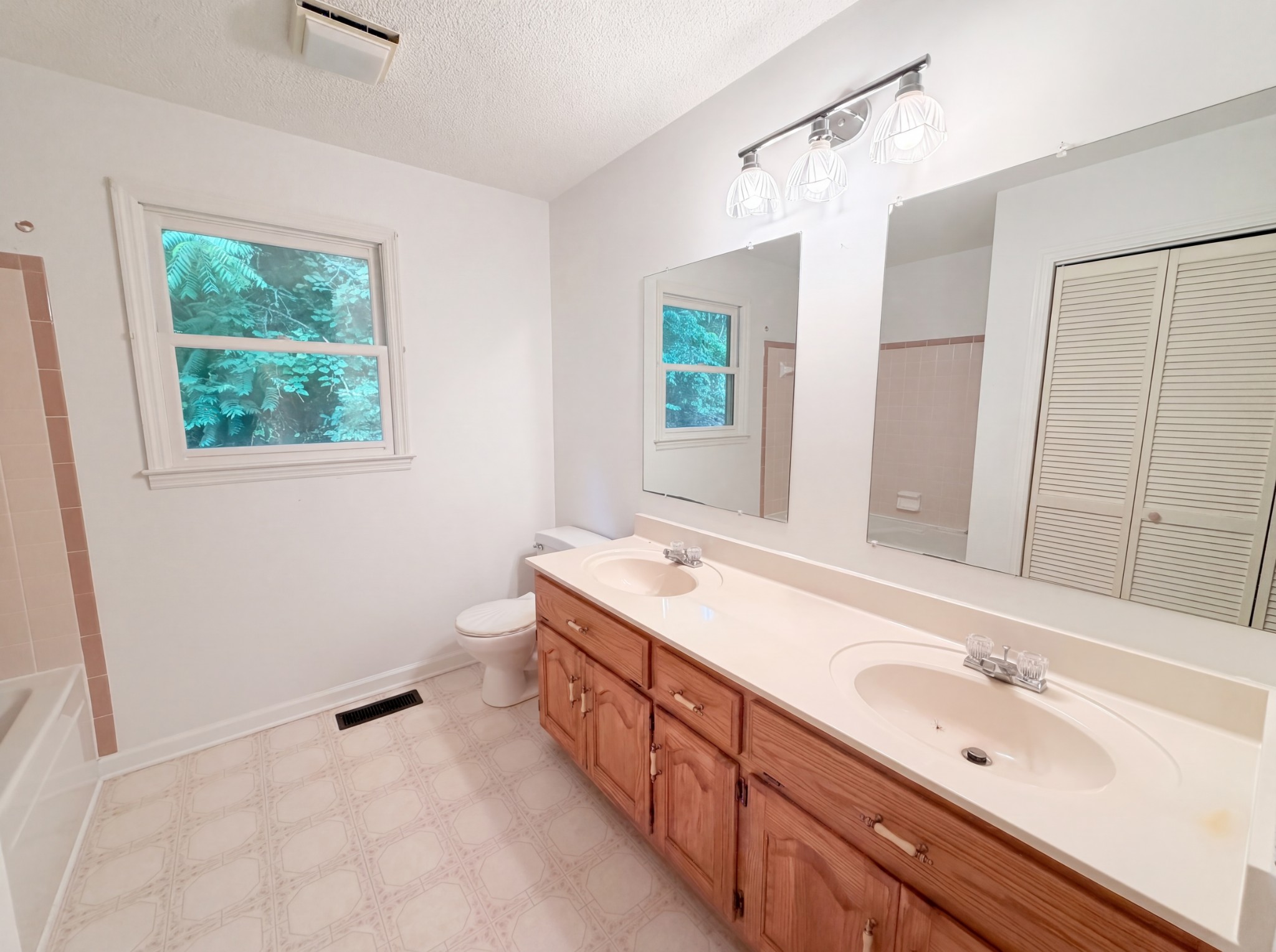 8663 Dog Branch Road Mount Pleasant, TN 38474 - Photo 10 of 19