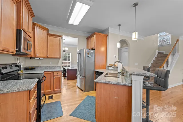 $595,000 | 2805 Cross Tie Lane, Matthews, NC 28105