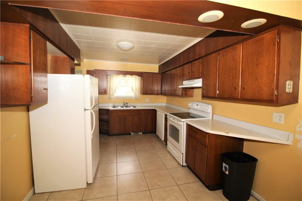 1456 Rte 481 Charleroi, PA 15022 - Photo 12 of 25 All Appliances are Included in the Sale!