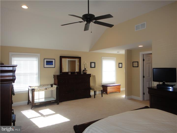 33 East Golf View Road Ardmore, PA 19003 - Photo 14 of 25 Bedroom - Main
