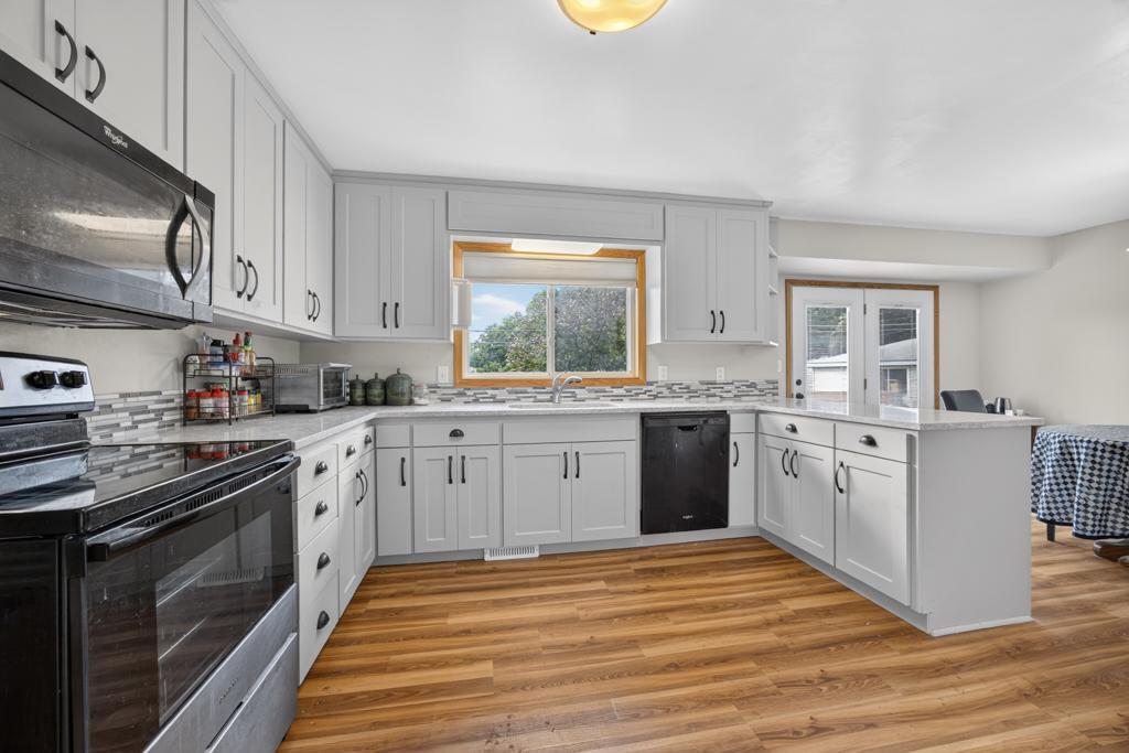 1525 11th Avenue Northeast Rochester, MN 55906 - Photo 13 of 26