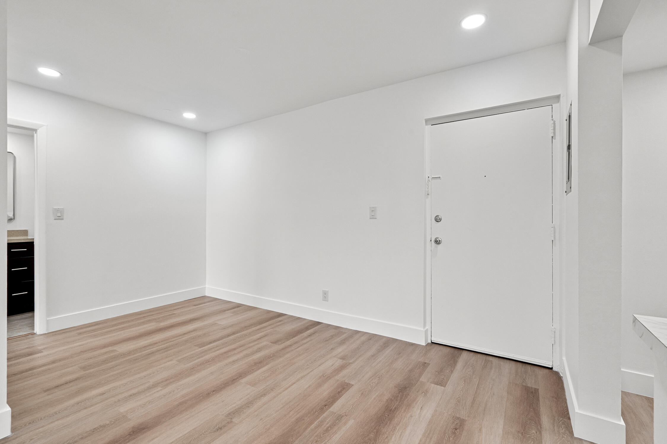 490 Northwest 20th Street, Unit 3060 Boca Raton, FL 33431 - Photo 7 of 21 DSC08019