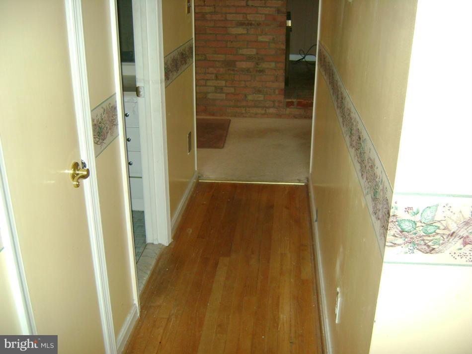 11906 Fort Washington Road Fort Washington, MD 20744 - Photo 29 of 30 Hallway looking toward Family room