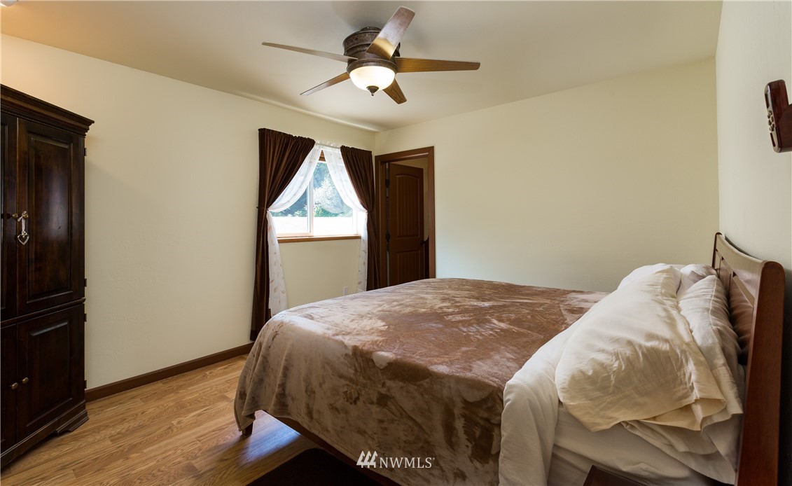276 Lake Samish Road Bellingham, WA 98229 - Photo 13 of 25 Gallery Image 13