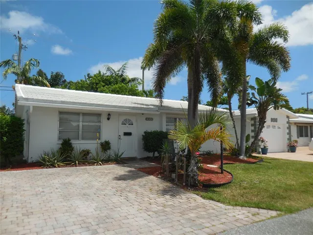 $1,800 | 3050 Northwest 1st Avenue, Pompano Beach, FL 33064