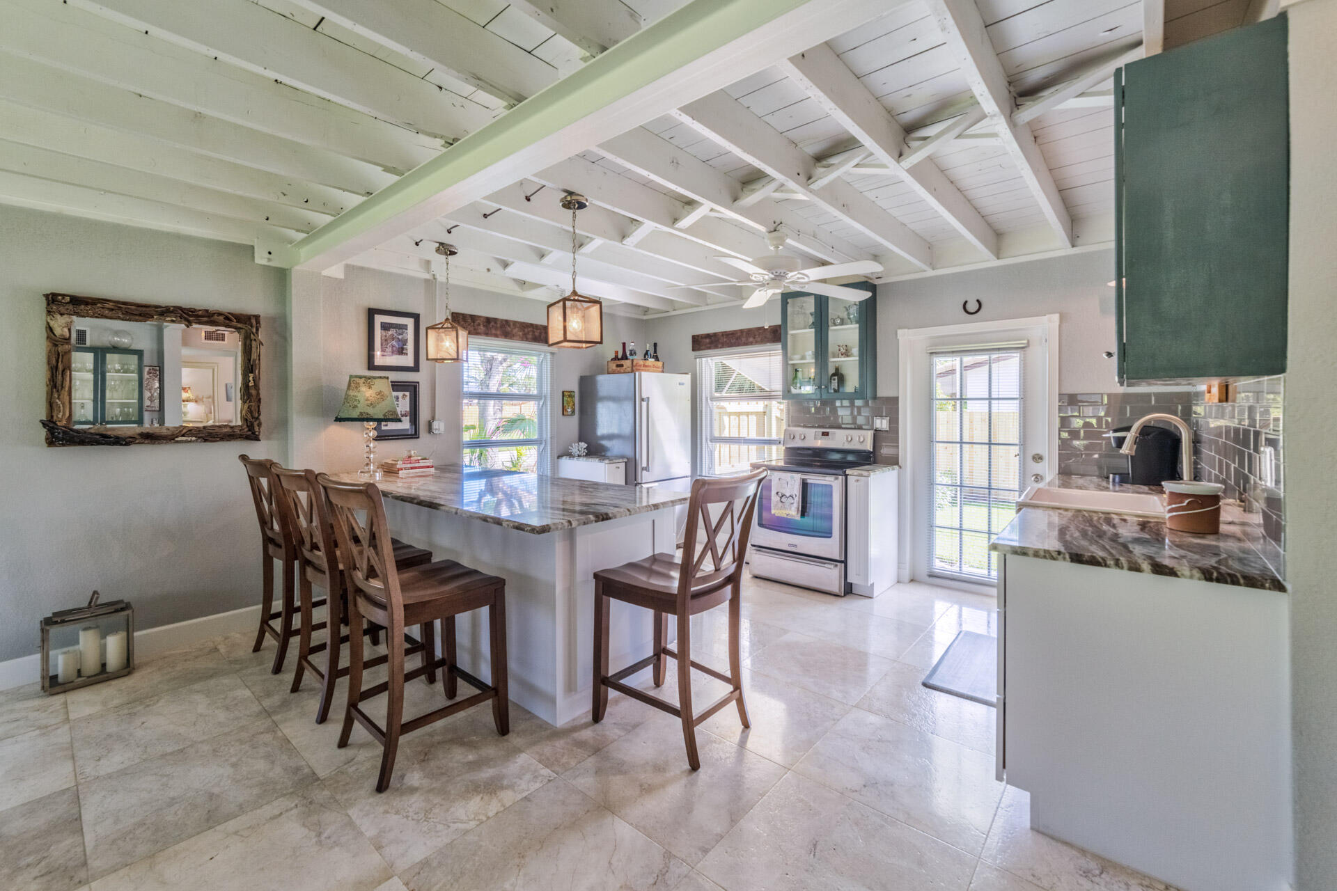 910 Intracoastal Road Delray Beach, FL 33483 - Photo 4 of 18 910 Intracoastal Rd - Delray-5